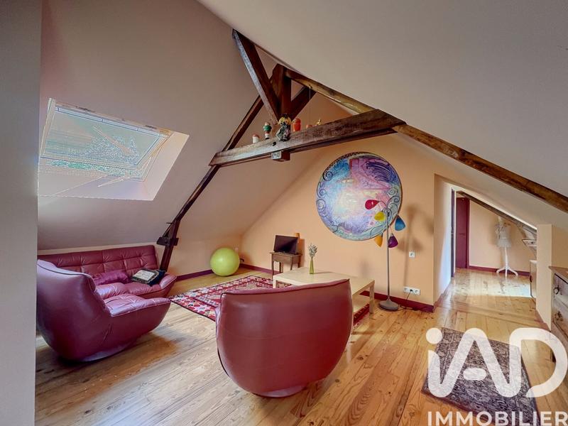 Maison - 394 m² - 9 pièces