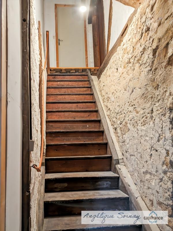 Maison de village - 191 m² - 7 pièces