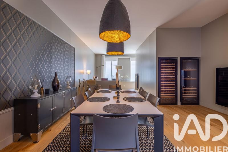 Maison de ville - 220 m² - 7 pièces