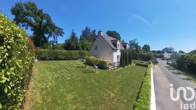 Maison - 167 m² - 9 pièces