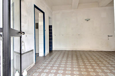 Local commercial - 30 m² - 2 pièces