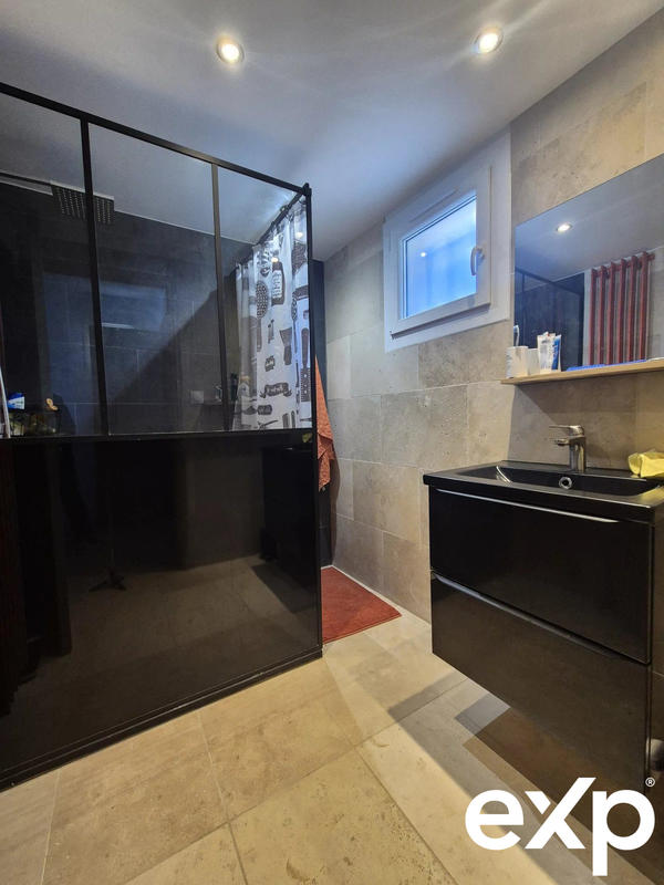 Maison - 105 m² - 4 pièces