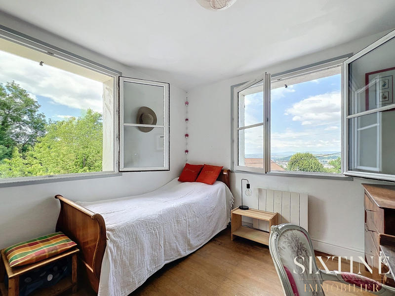 Ferme - 247 m² - 11 pièces