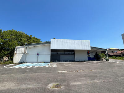 Local d'activité / Entrepôt - 850 m²