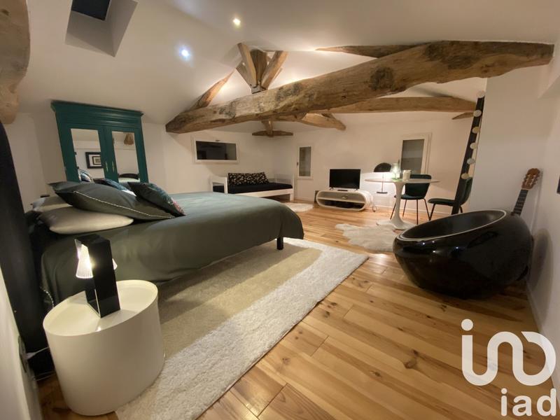 Maison - 435 m² - 11 pièces