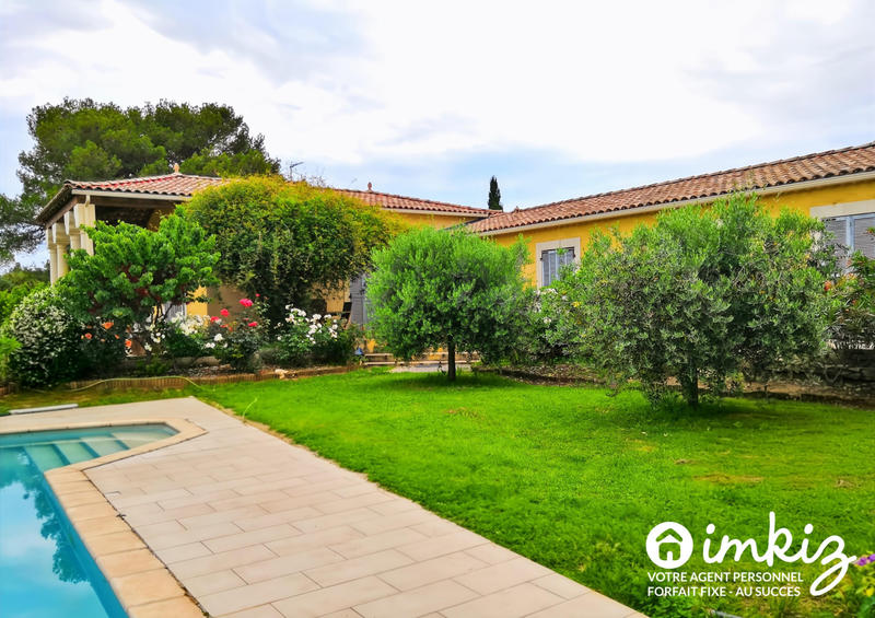 Maison - 212 m² - 6 pièces