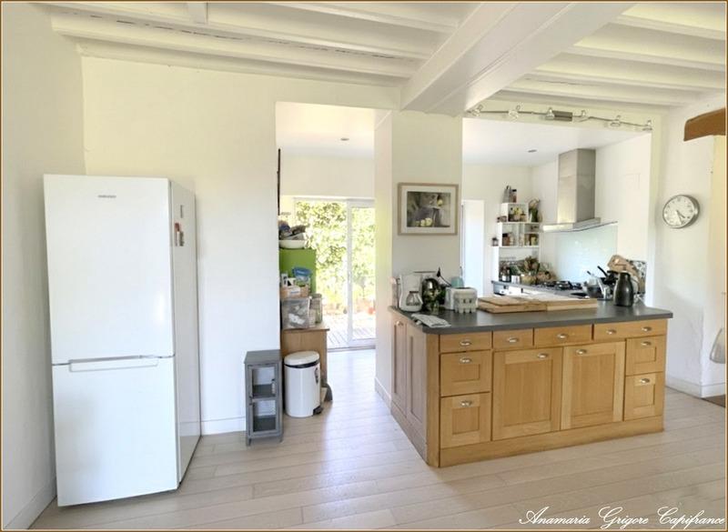 Maison - 242 m² - 8 pièces