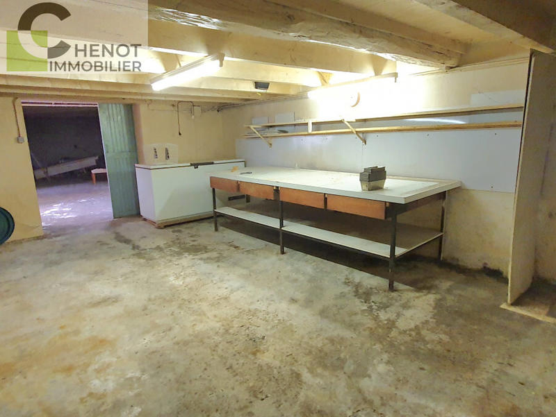 Propriété - 130 m² - 5 pièces