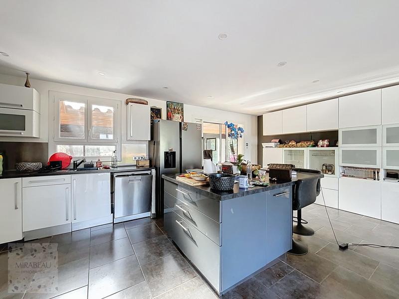 Villa - 103 m² - 5 pièces