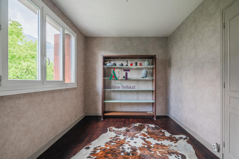 Appartement - 79 m² - 4 pièces