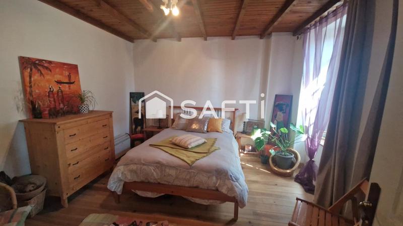 Maison - 204 m² - 7 pièces