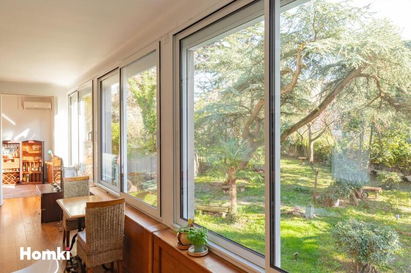 Maison - 328 m² - 11 pièces