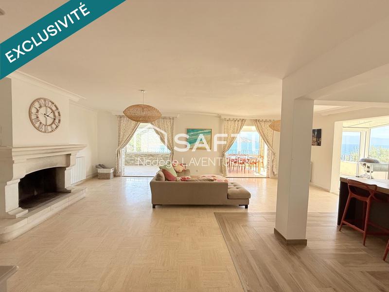 Villa - 291 m² - 11 pièces