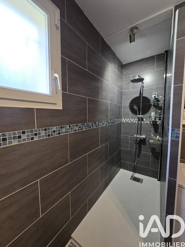 Maison - 98 m² - 6 pièces