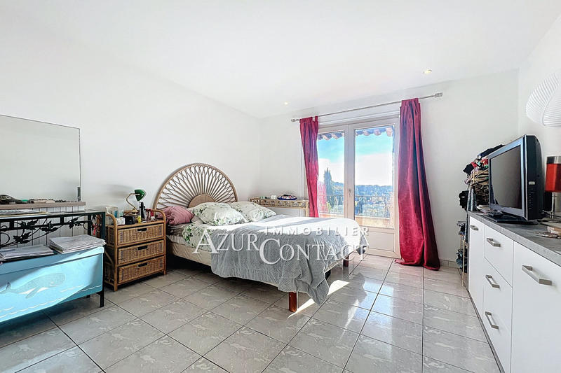 Maison - 300 m² - 10 pièces