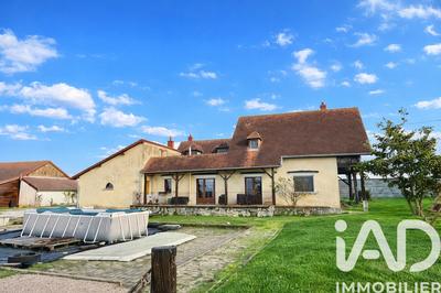 Maison - 160 m² - 6 pièces