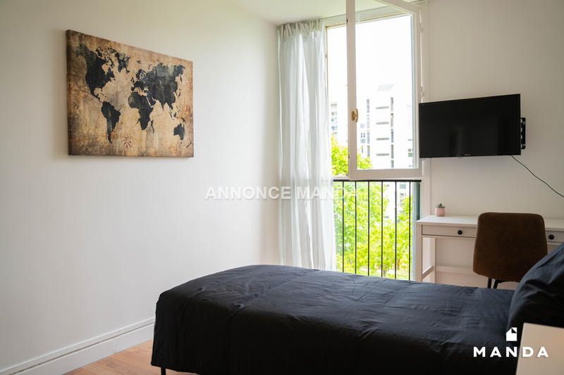Chambre - 10 m² - 5 pièces
