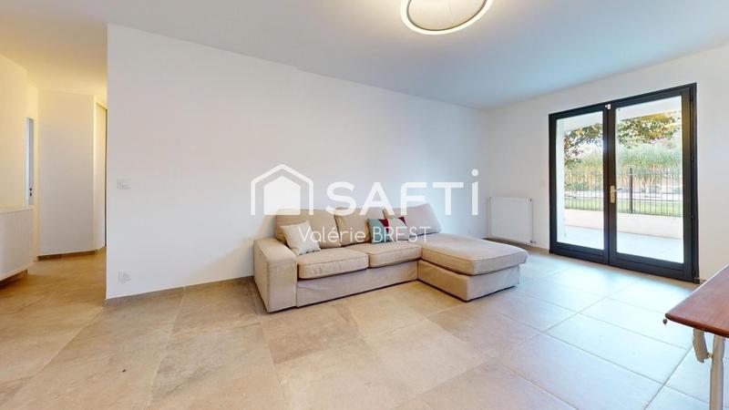 Maison - 210 m² - 8 pièces