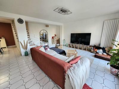 Maison - 91 m² - 6 pièces