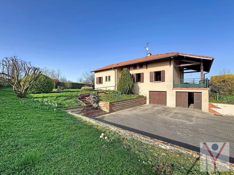 Maison traditionnelle - 132 m² - 5 pièces