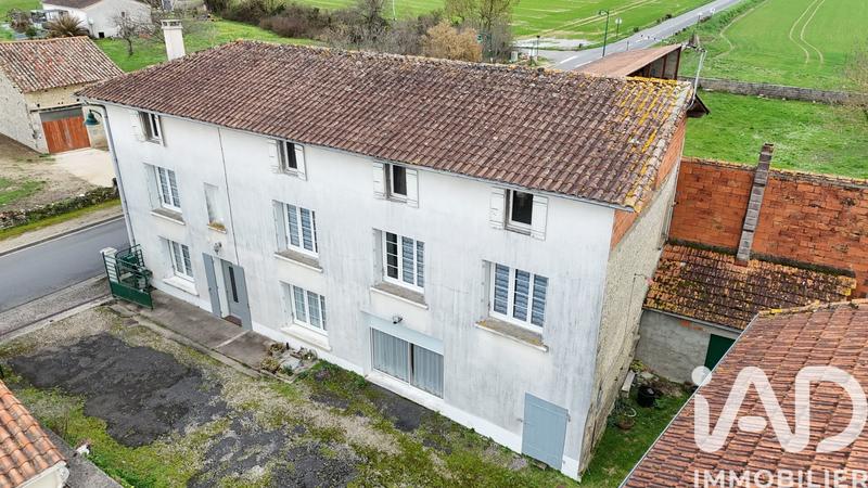 Maison - 180 m² - 8 pièces