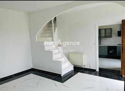 Maison de ville - 69 m² - 4 pièces