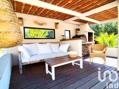 Maison - 170 m² - 5 pièces