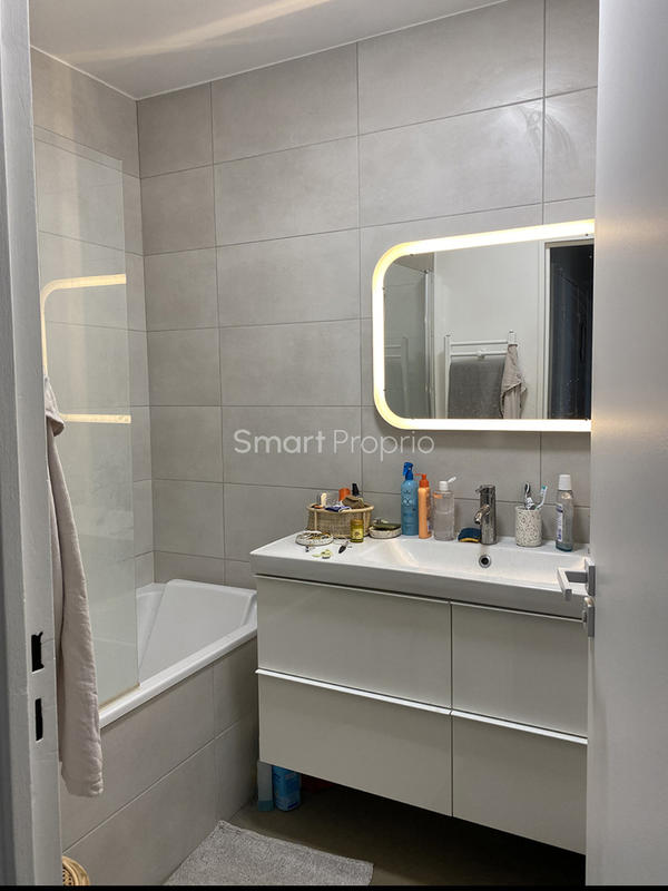 Appartement - 90 m² - 4 pièces