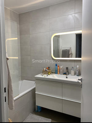 Appartement - 90 m² - 4 pièces