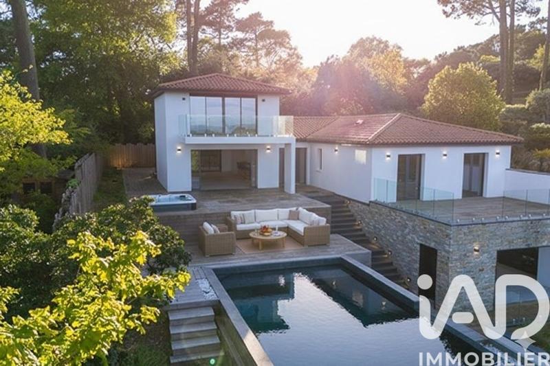 Maison - 260 m² - 4 pièces