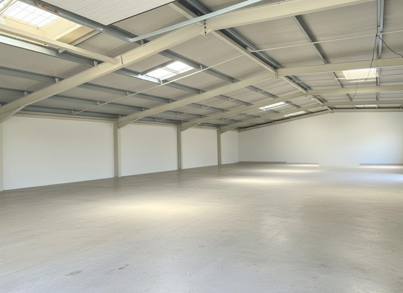 Local commercial - 714 m²