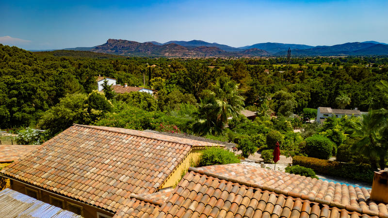 Mas - 240 m² - 6 pièces