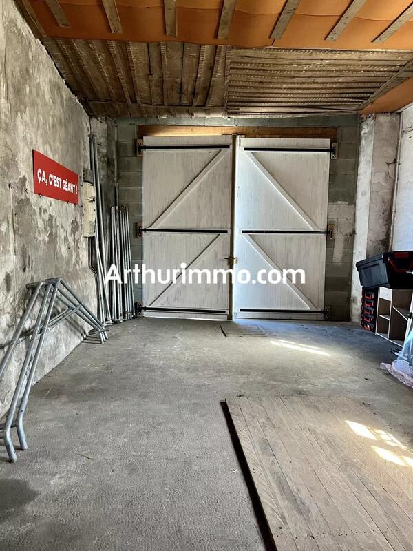 Parking / Garage - 50 m²