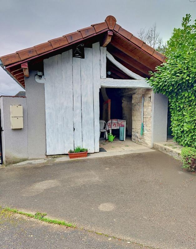 Maison - 245 m² - 12 pièces