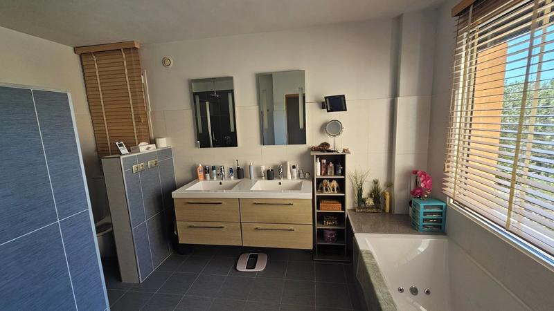 Villa - 210 m² - 7 pièces