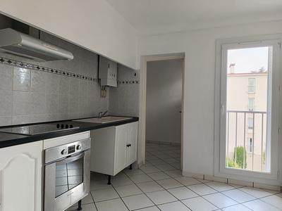 Appartement - 96 m² - 5 pièces