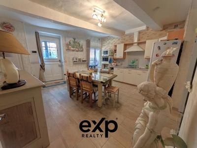 Maison de village - 80 m² - 4 pièces