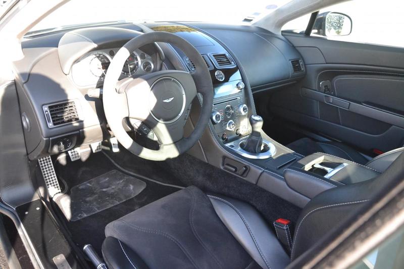 Aston Martin Vantage Coupe V8