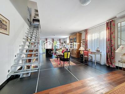 Maison - 175 m² - 6 pièces