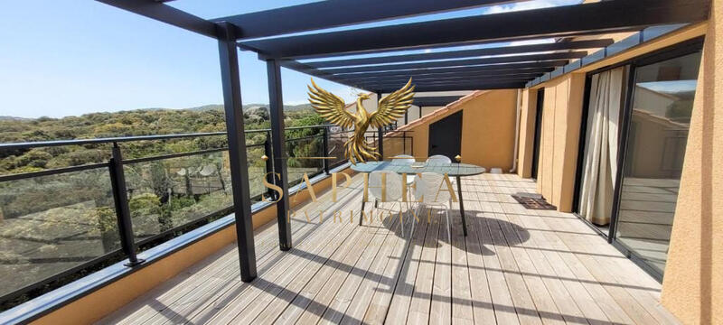 Appartement - 106 m² - 5 pièces