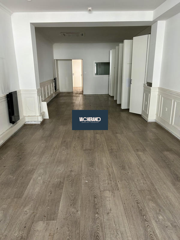 Local commercial - 93 m²