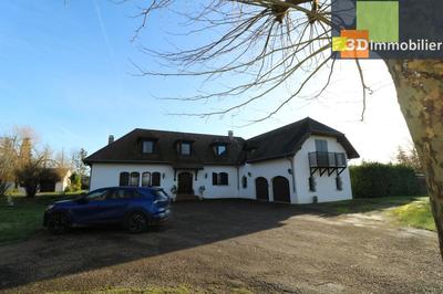 Maison - 291 m² - 12 pièces