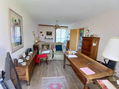 Maison - 186 m² - 7 pièces