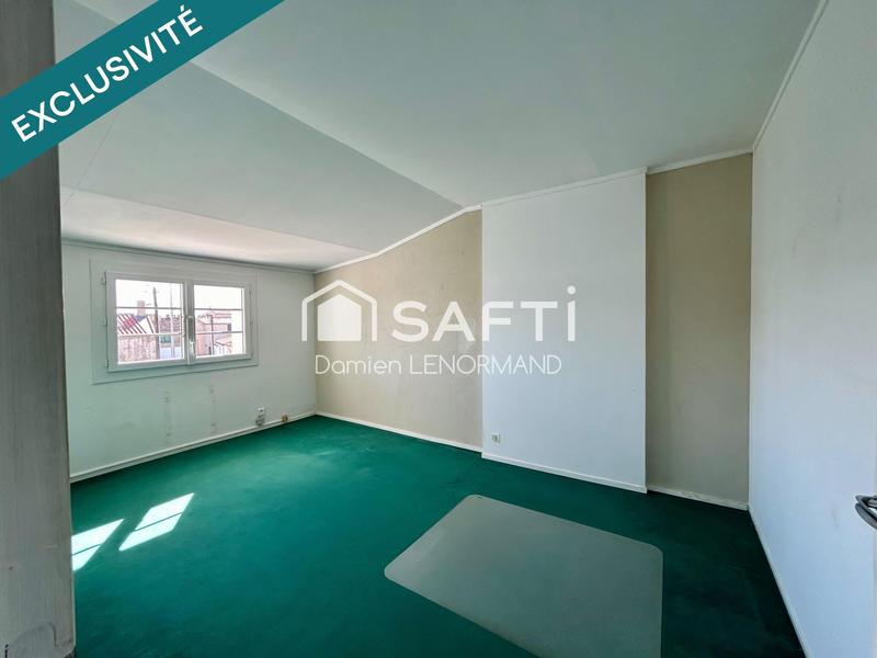 Maison - 111 m² - 10 pièces