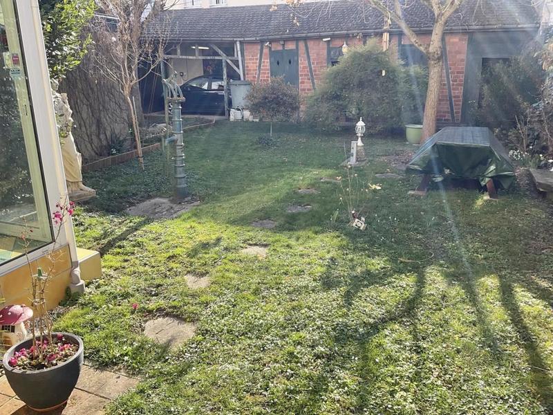 Immeuble - 203 m² - 10 pièces