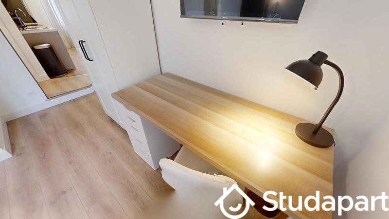 Chambre - 11 m² - 1 pièce