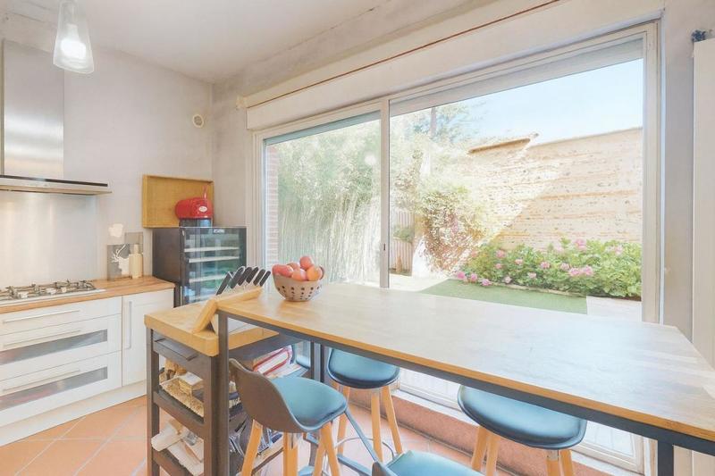 Maison - 217 m² - 5 pièces