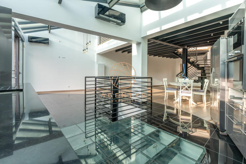 Maison - 104 m² - 3 pièces