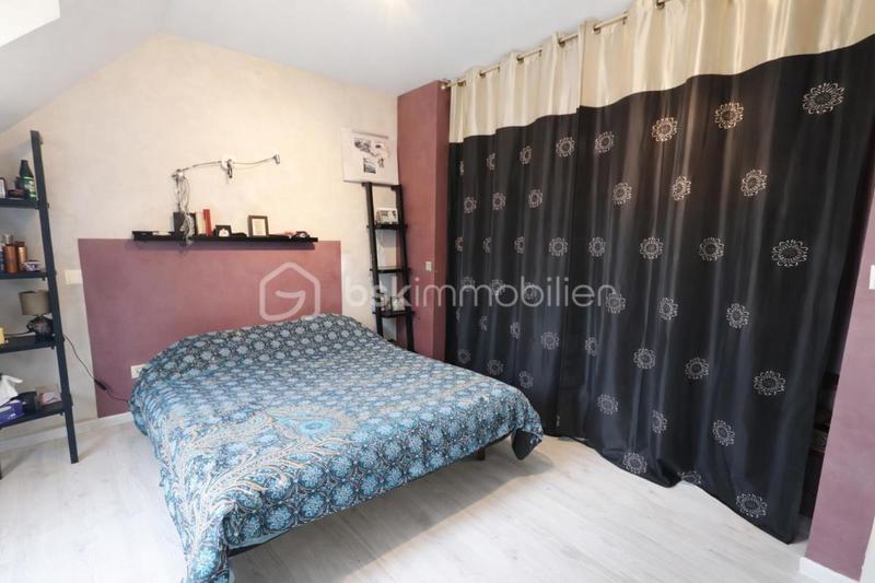 Maison - 81 m² - 5 pièces