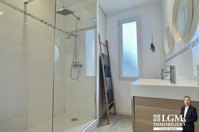 Maison - 190 m² - 7 pièces